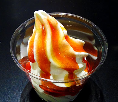 Softeis Sundae